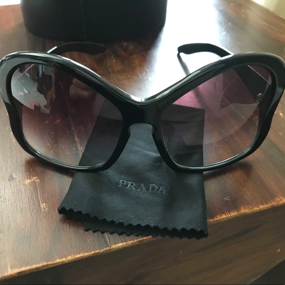 Prada Accessories - PRADA oversized butterfly sunglasses w/ case